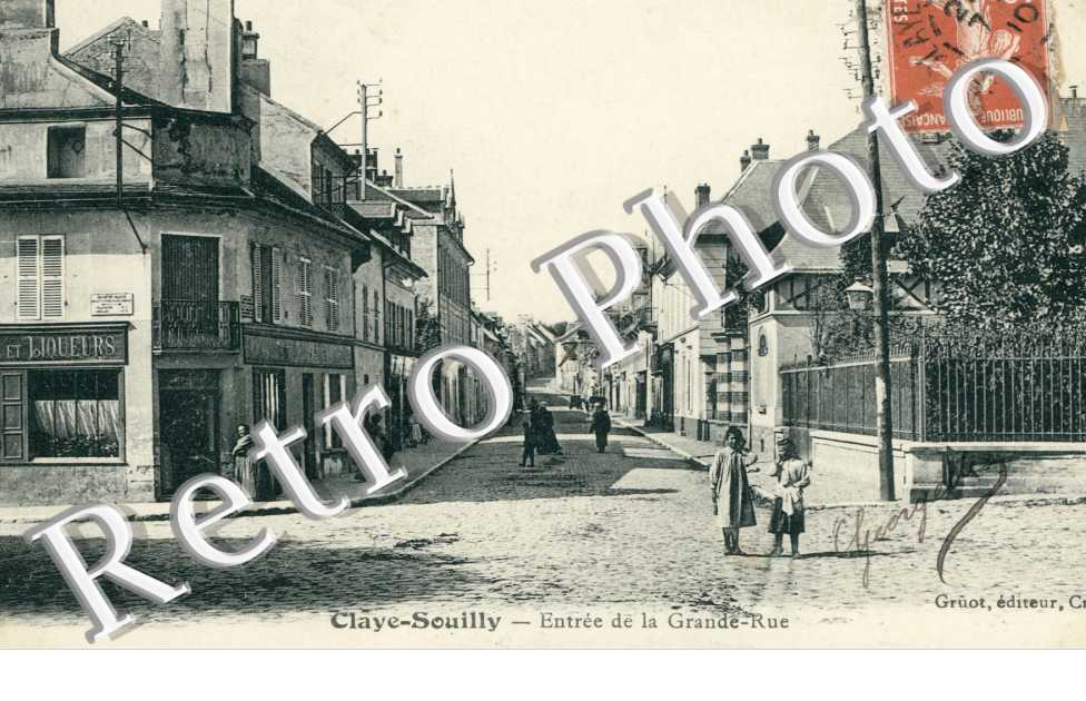 Entree de la Grande Rue