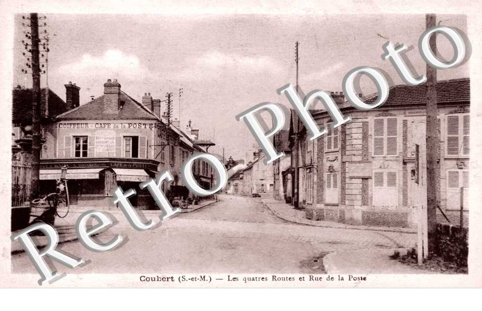 les Quatres Routes et la Rue de la Poste