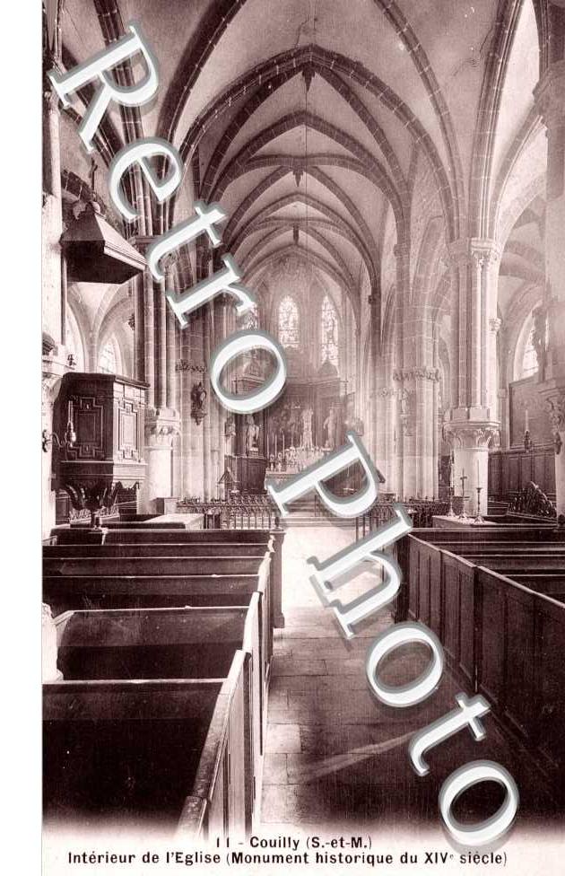 Interieur de l'eglise