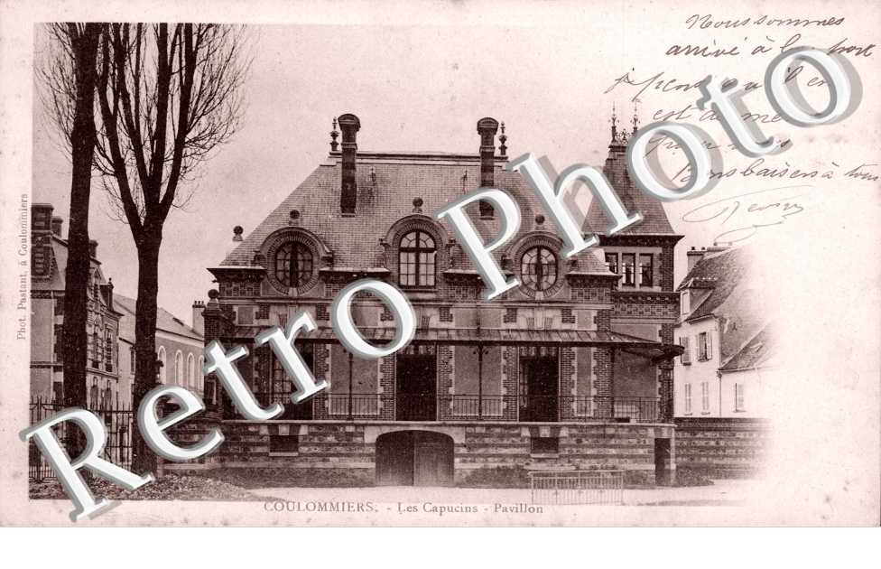 les Capucins, Pavillon