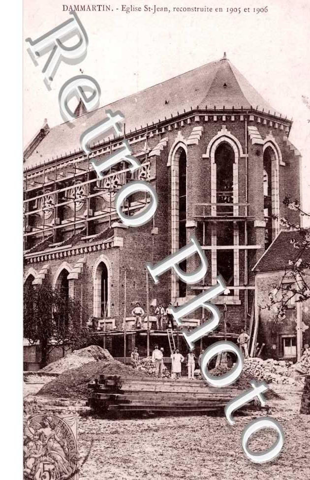 l'Eglise Saint-Jean reconstruite en 1905 et 1906