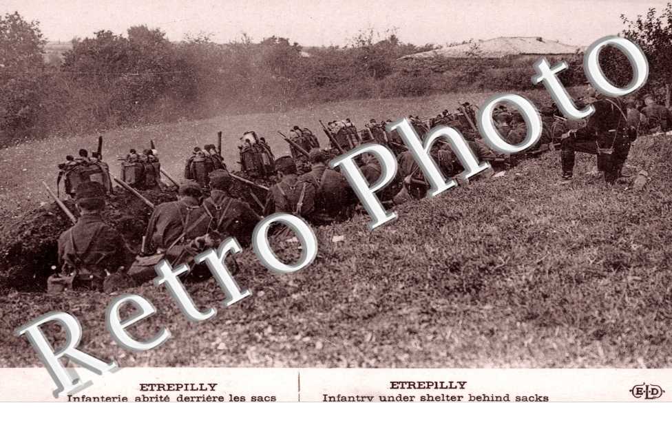 infanterie abrite derriere les sacs