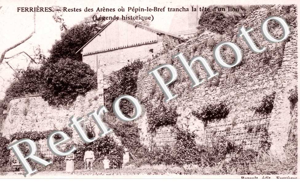 Ferrieres-en-Brie, Restes des Arenes ou Pepin-le-Bref trancha la tete d'un lion