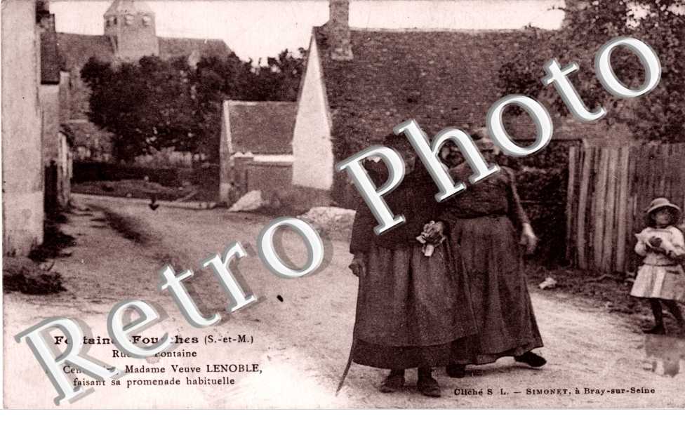 Rue de fontaine - Le centenaire - Madame Veuve Lenoble