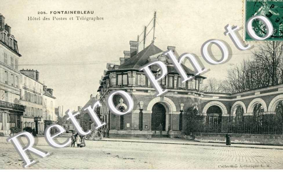 l'Hotel des Postes et Telegraphes