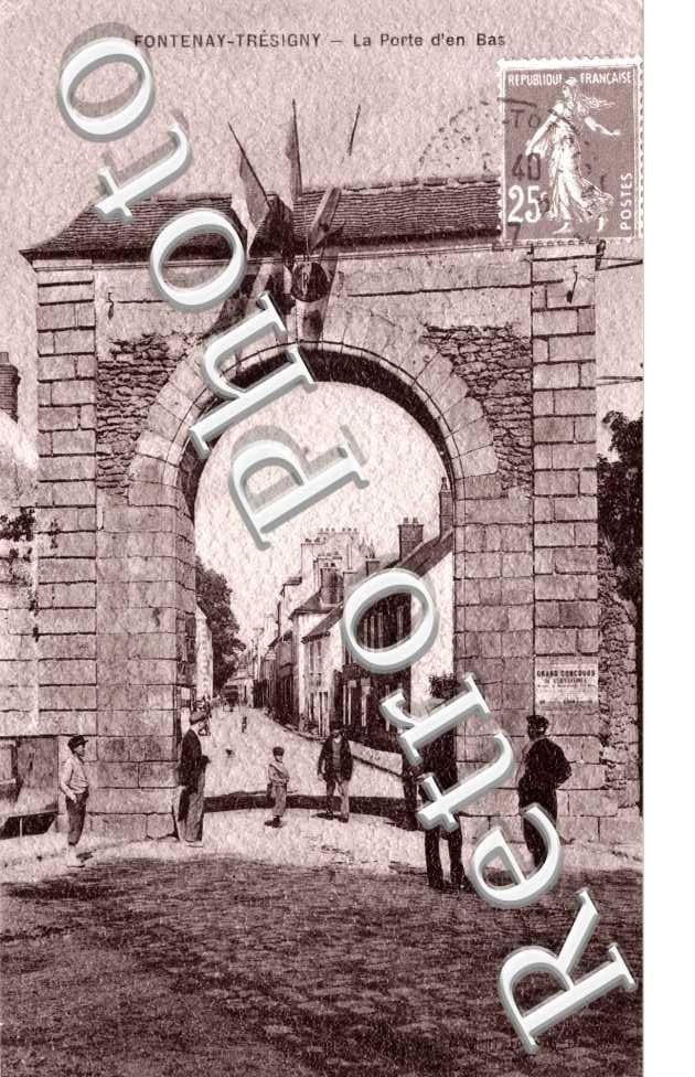 LA PORTE D'EN BAS