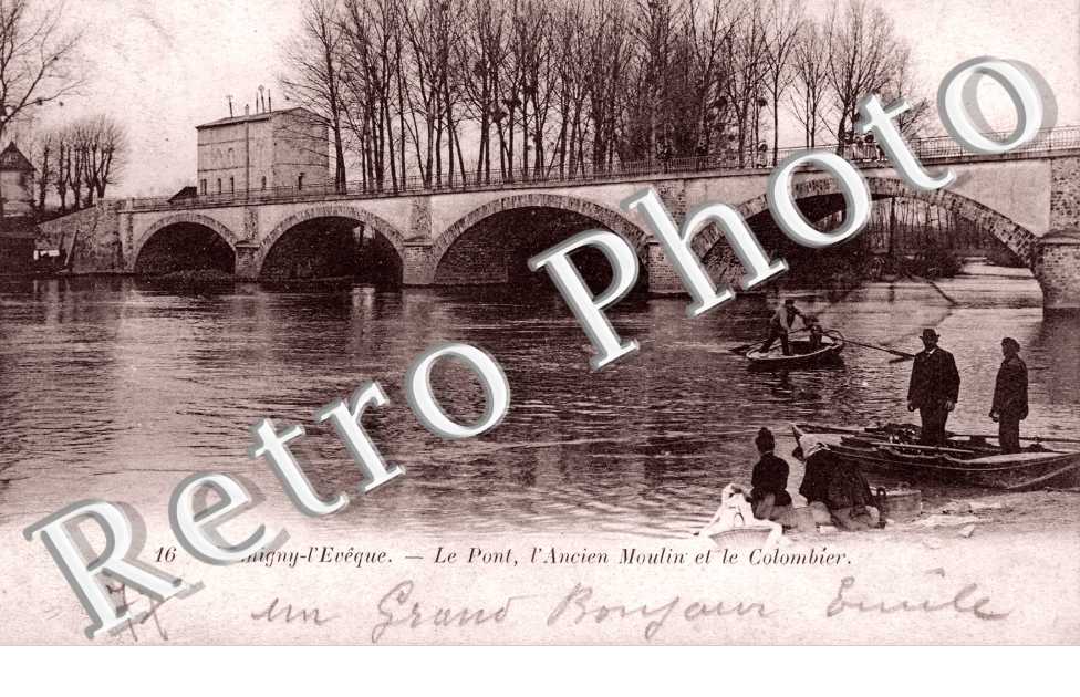 Pont, ancien Moulin et Colombier