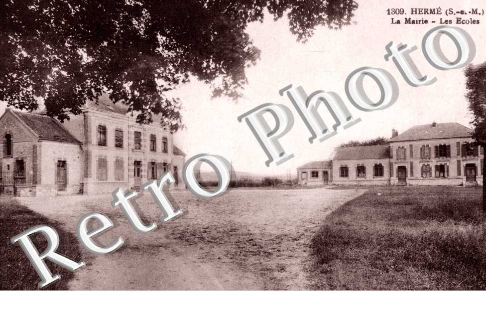 La Mairie et les Ecoles