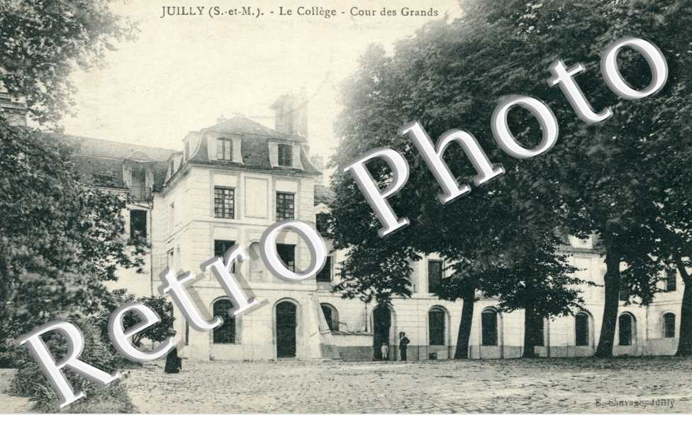 Le College, Cour des Grands
