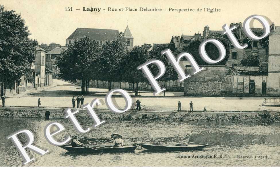Rue et Place Delambre, Perspective de l'Eglise