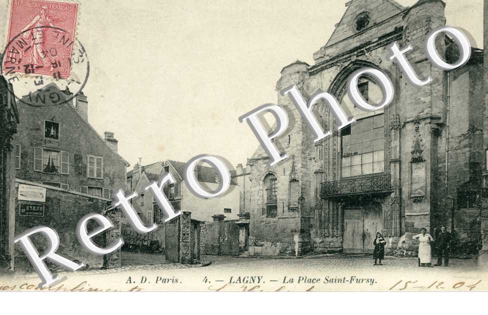 la Place Saint-Fursy