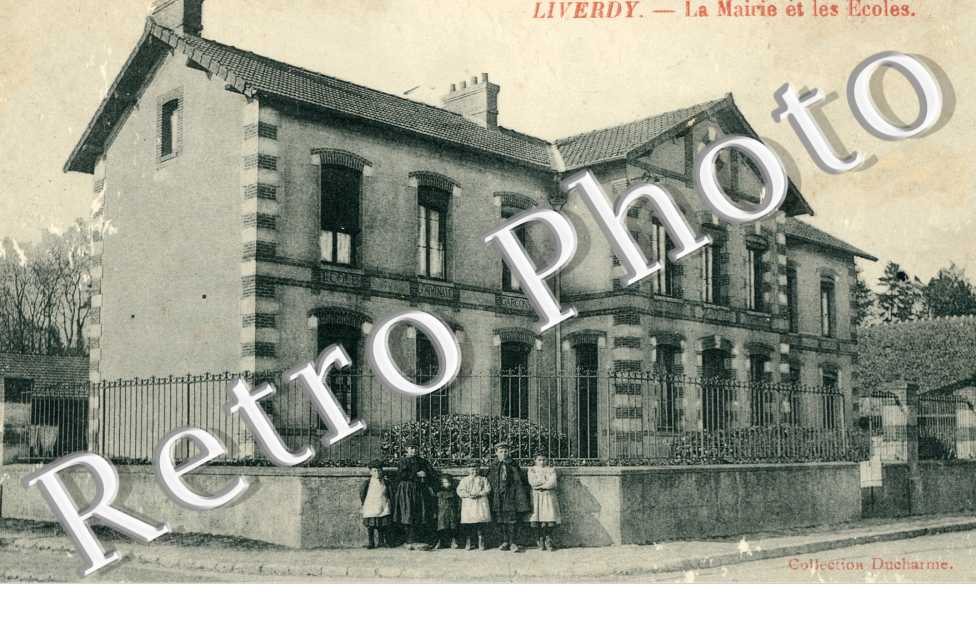 Mairie et les Ecoles