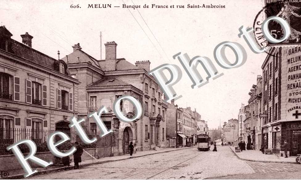 Banque de France et Rue Saint-Ambroise