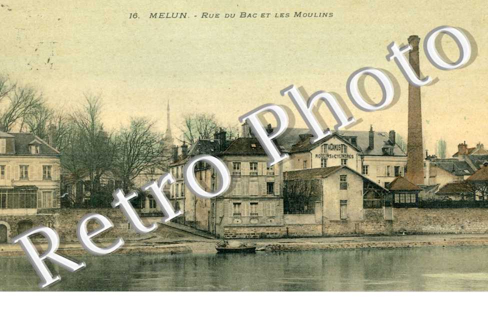 Rue du Bac et les moulins