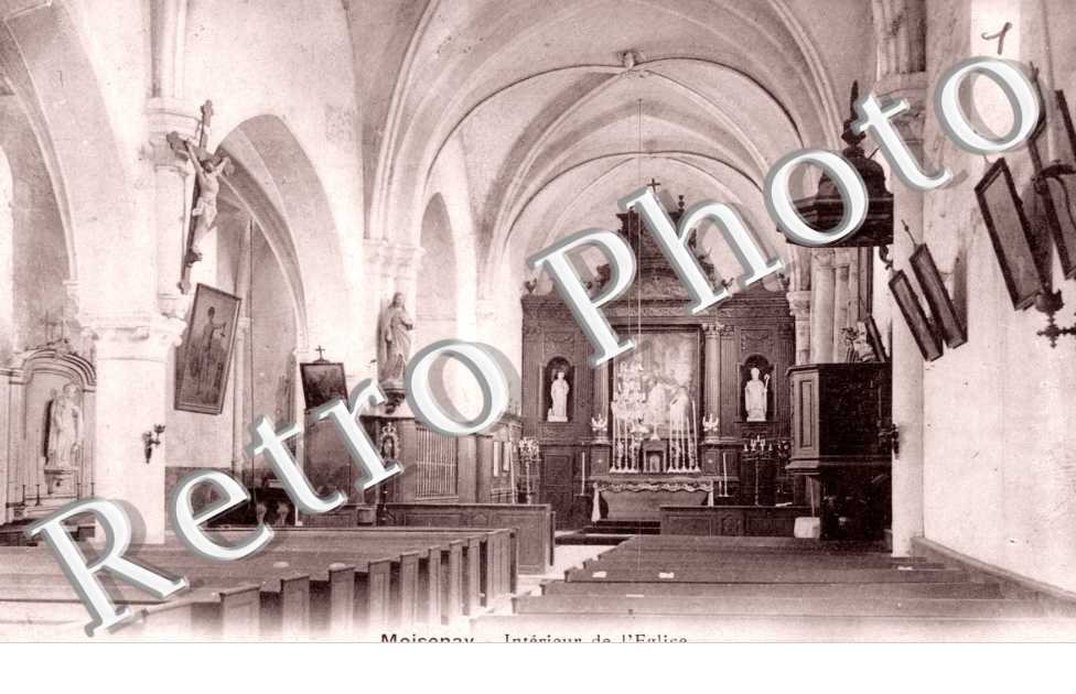 Interieur de l'eglise