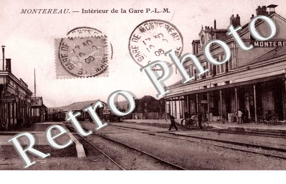 l'Interieur de la Gare