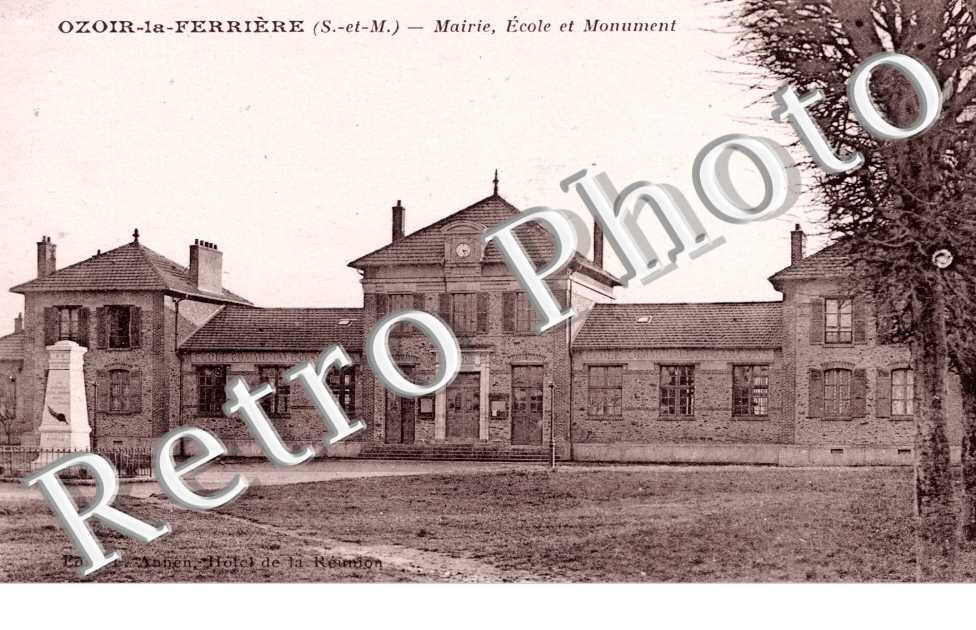 mairie, ecole et monument