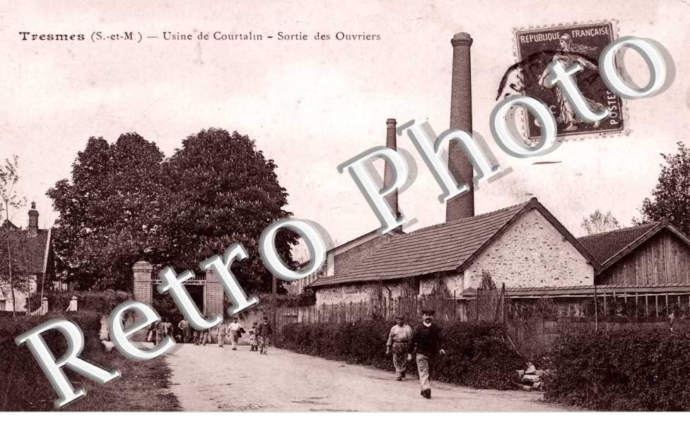l'Usine de Courtain, la Sortie des Ouvriers