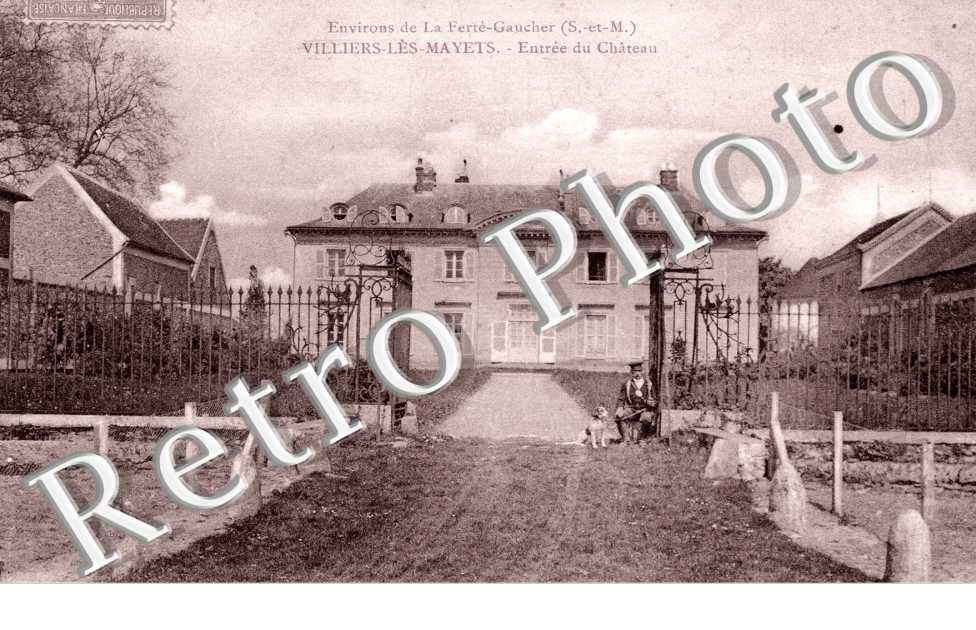 Villiers les Maillets -  Entree du chateau