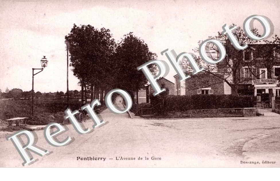 l'avenue de la gare