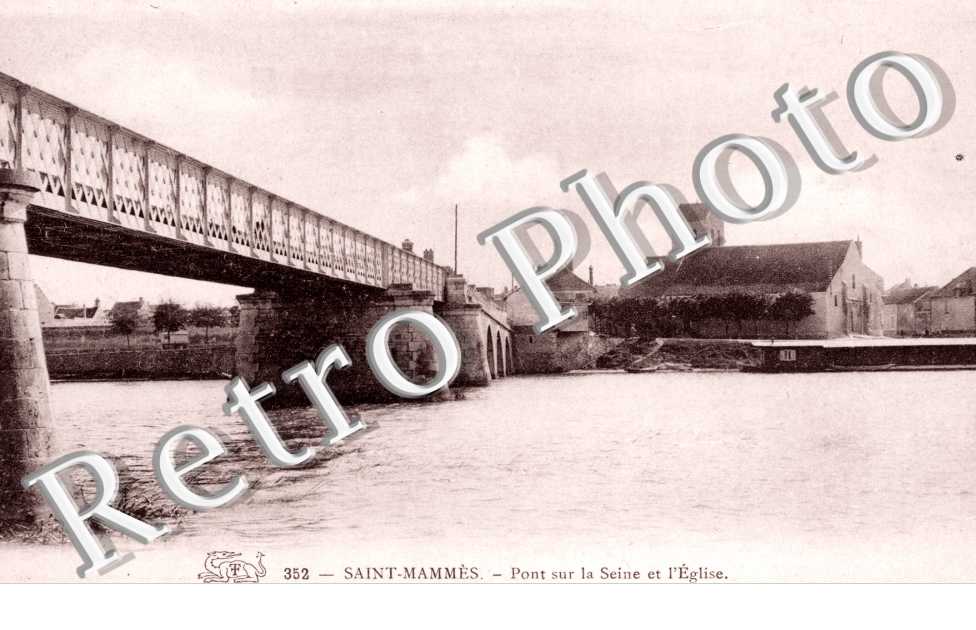 Pont sur la Seine et l'Eglise