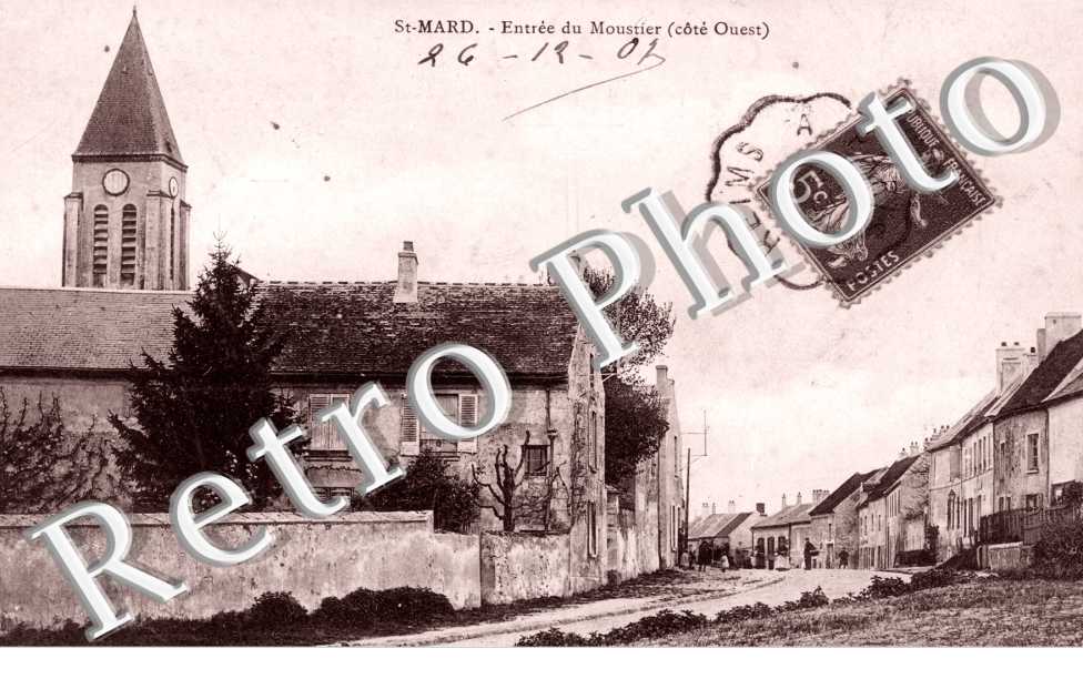 Entree du Moustier