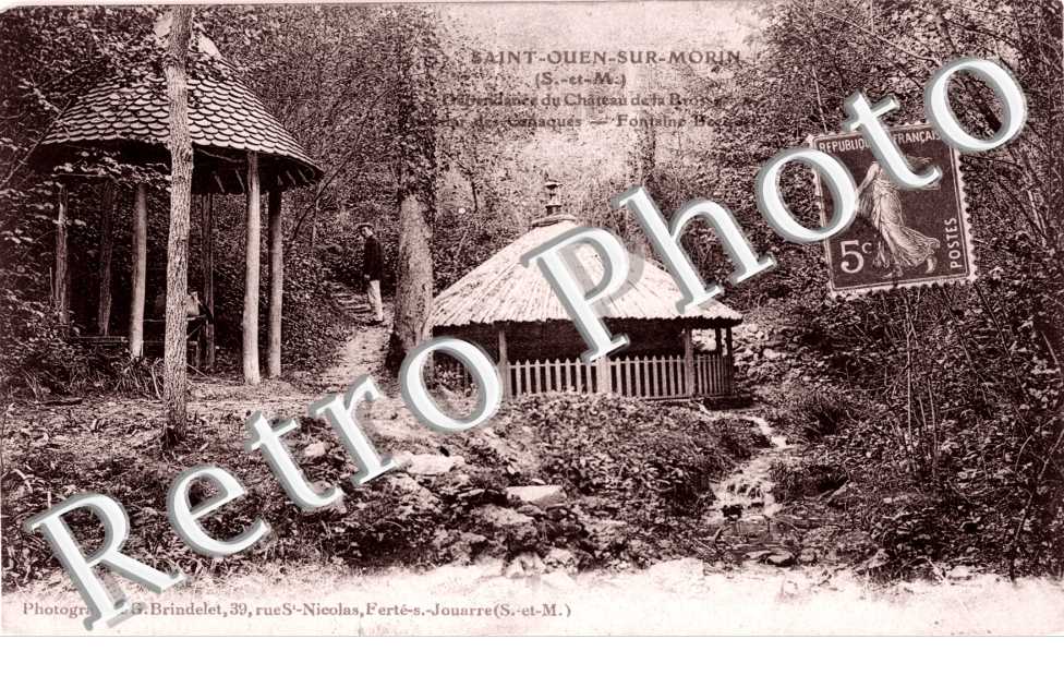 Chateau de la Brosse - dependance - sentier des canaques - fontaine Becquet