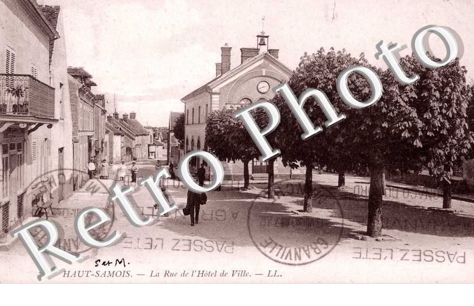 la Rue de l'Hotel-de-Ville