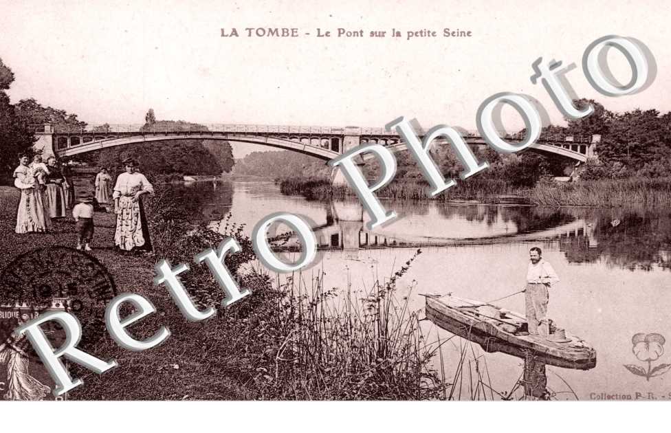Le pont sur la petite Seine