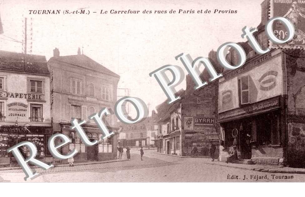 Carrefour des Rues de Paris et de Provins