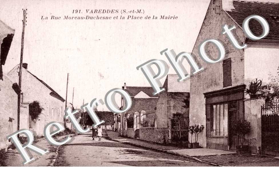 Rue Moreau Duchesne et Place de la Mairie