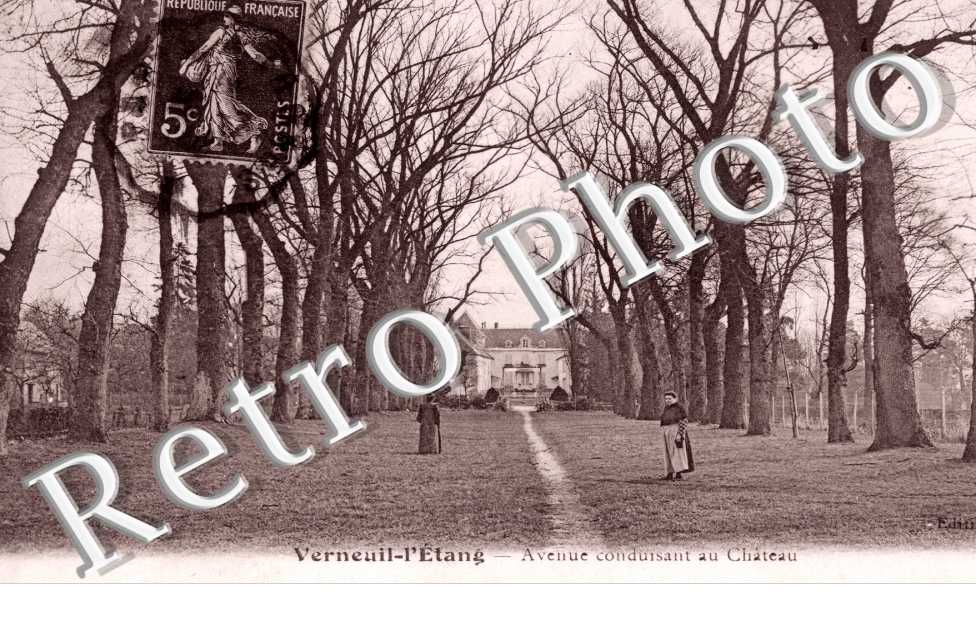 Avenue conduicant au chateau