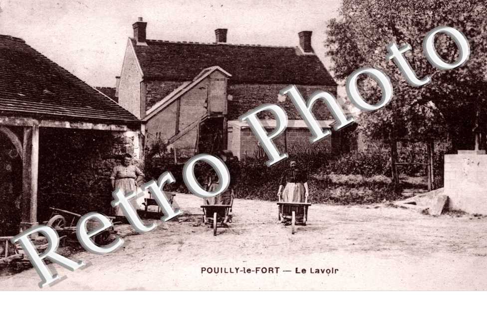 Pouilly-le-fort - le lavoir