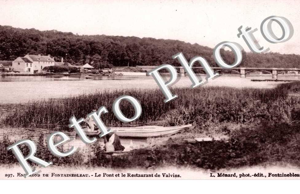 le pont et le restaurant de valvins