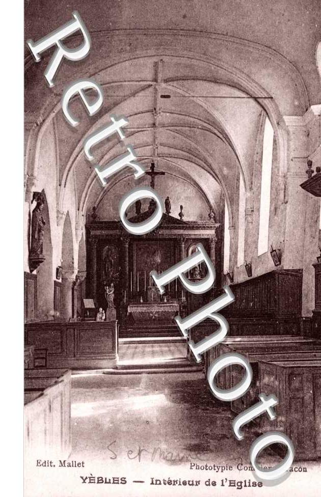 Interieur de l'eglise