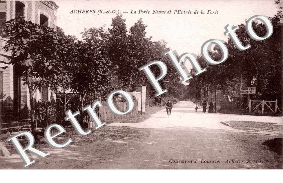La Porte Neuve et l'entree de la Foret