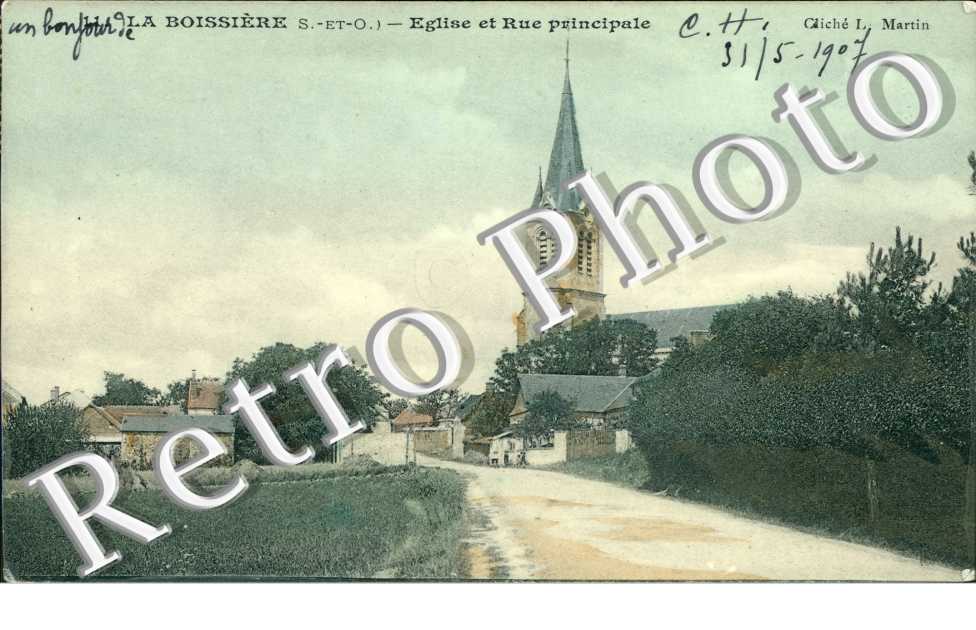 Eglise et Rue Principale