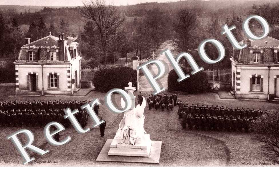 orphelinat Heriot, salut au drapeau