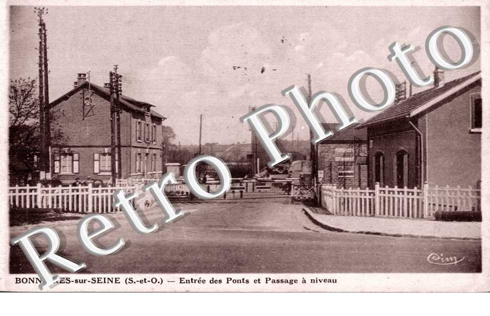 Entree des Ponts et Passage a niveau