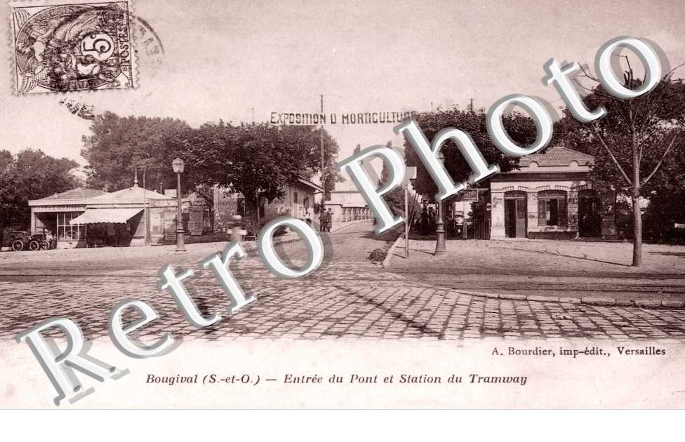 Entree du Pont et Station du Tramway