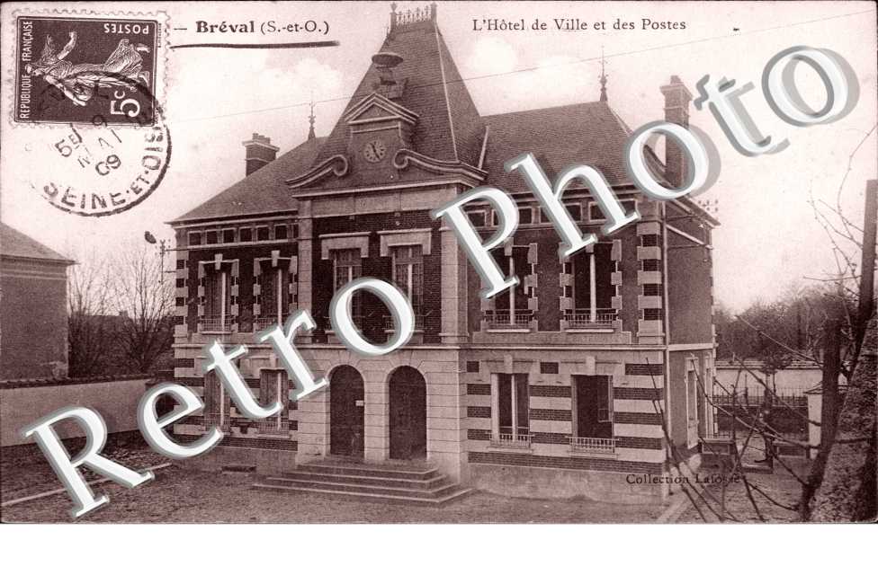 L'Hotel de Ville et des Postes