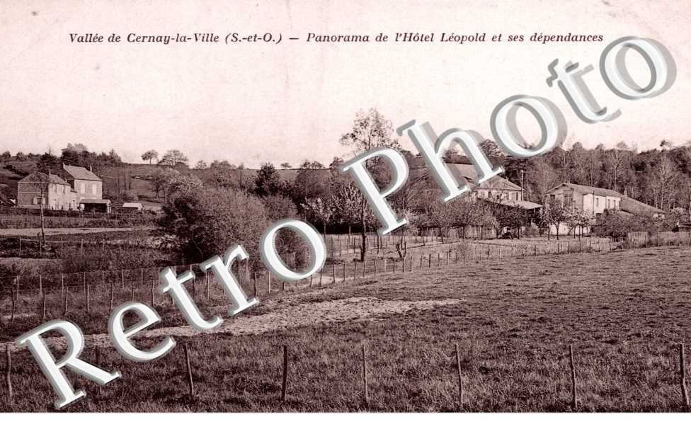 Panorama de l'Hotel Leopold et ses dependances