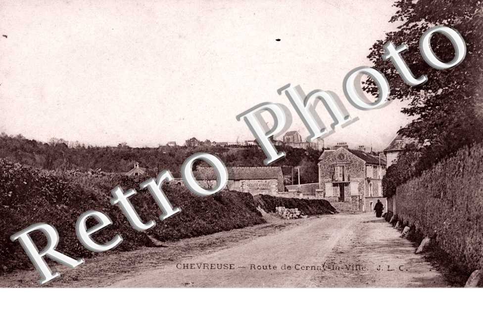 Route de Cernay la Ville