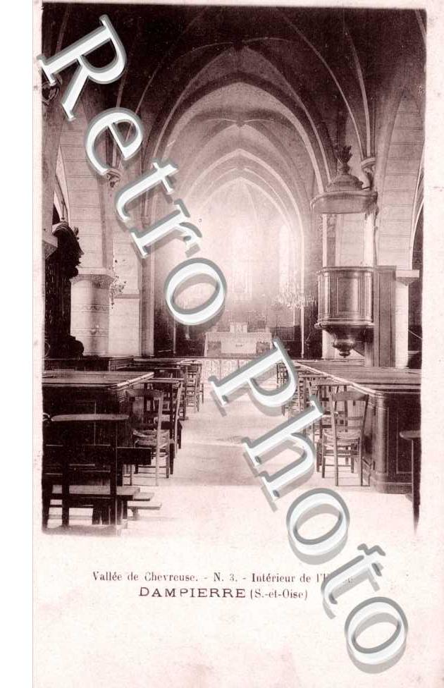 Interieur de l'Eglise