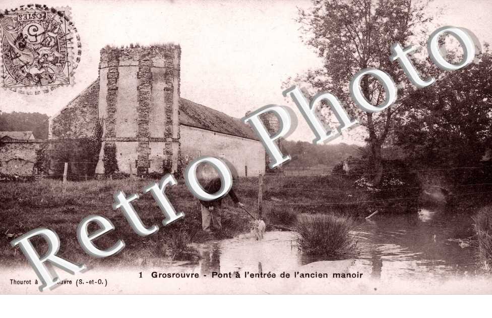 Pont a l'entree de l'Ancien Manoir