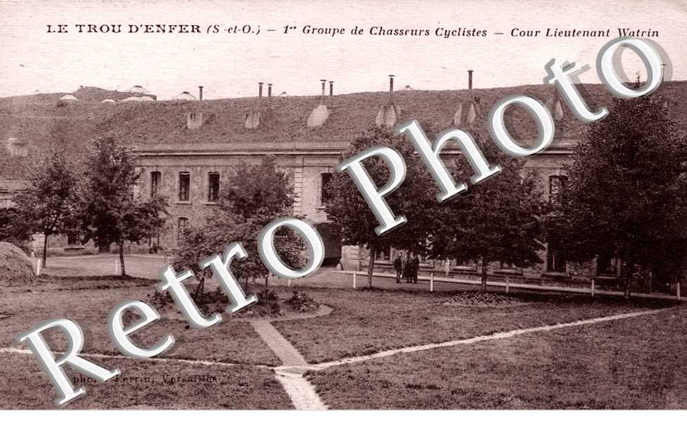 LE TROU D'ENFER 1er groupe de chasseurs cyclistes Cour Lieutenant Watrin