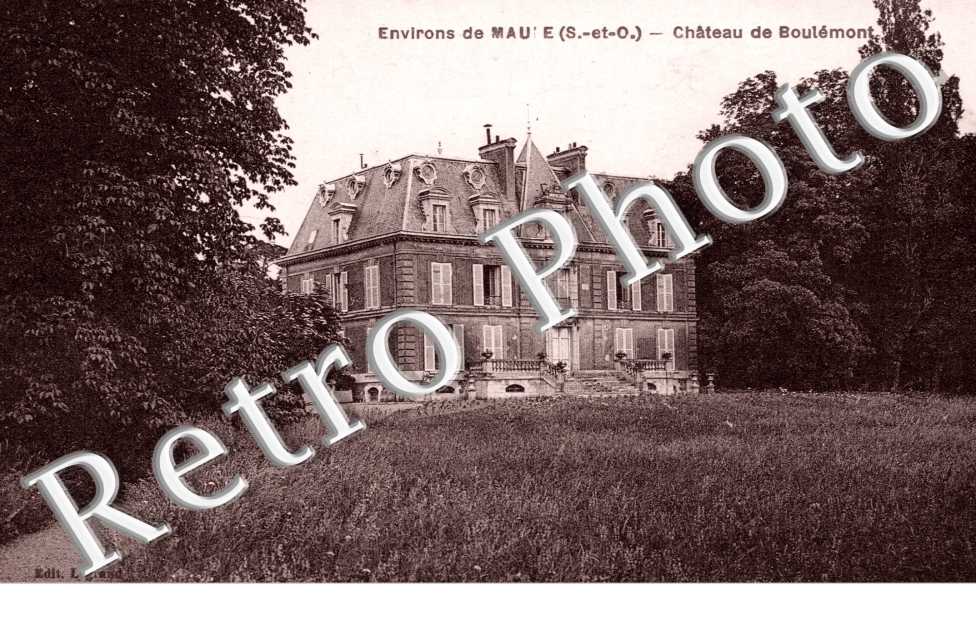environs de Maule  Chateau de Boulemont
