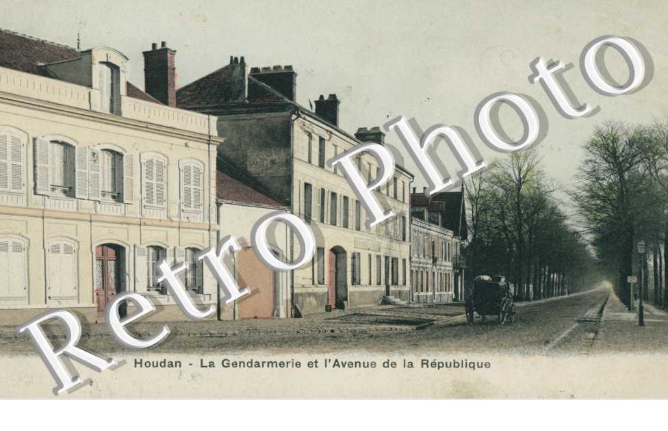 la Gendarmerie et l'Avenue de la Republique