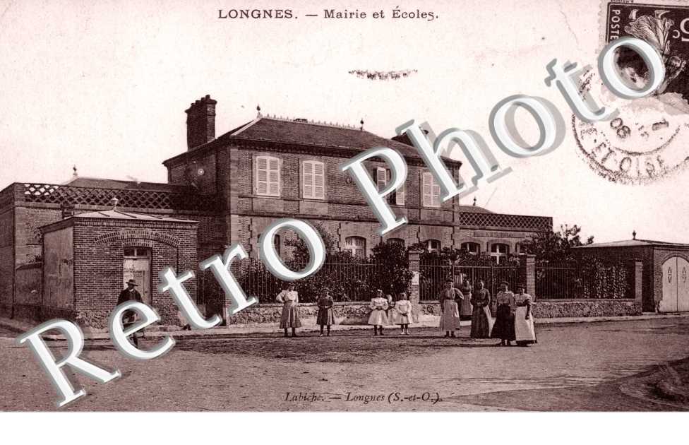  la Mairie et les Ecoles