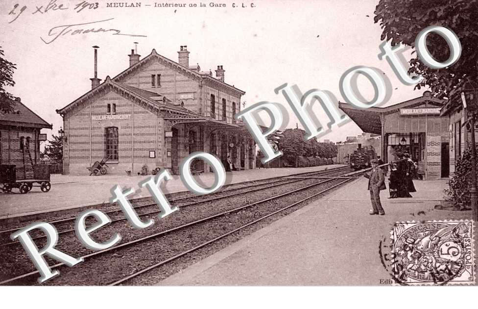 l'Interieur de la Gare
